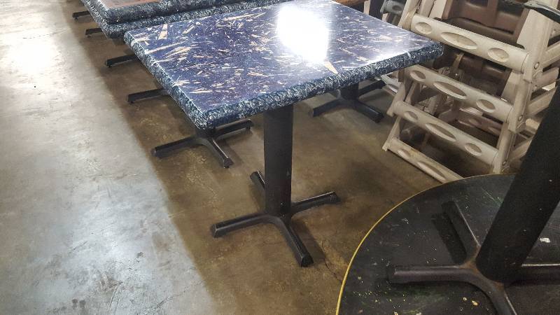 lot 4283K image: 24 X 30 Hard Laminate Top Single Metal Base Table