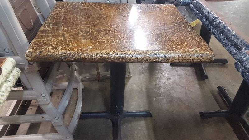 lot 4286 image: 24 X 30 Hard Laminate Top Single Metal Base Table