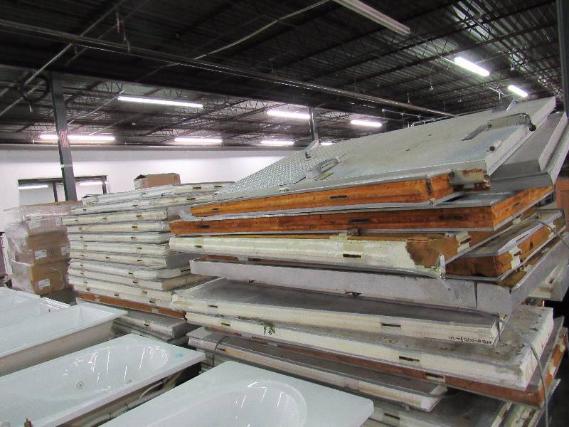 lot 5601 image: Full 25 Cooler5.5 Freezer Walk-In Combo