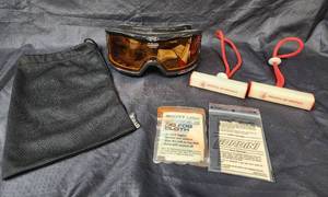 lot 199 image: Uvex Clima-Zone Double Lens Googles and Accessories
