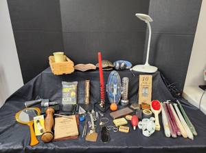 lot 200 image: Miscellaneous Home Items