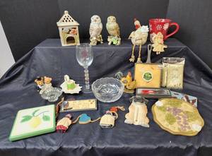 lot 228 image: Home Decor