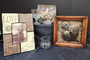 lot 251 image: Home Decor