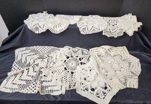 lot 101 image: Doilies