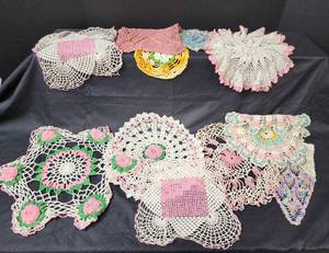 lot 104 image: Doilies