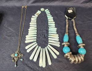 lot 131 image: Necklaces