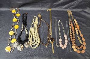 lot 132 image: Necklaces