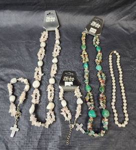 lot 135 image: New Necklaces and Matching Bracelets