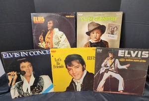 lot 186 image: Elvis Records (Excellent Condition)