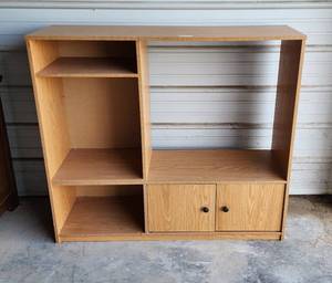 lot 30 image: Entertainment Cabinet 48x15x52