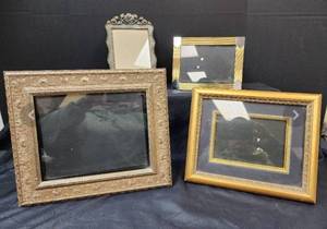 lot 290 image: Picture Frames