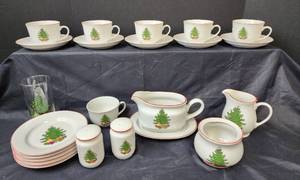 lot 293 image: Cuthbertson American Christmas Tree China Set of 23pc.