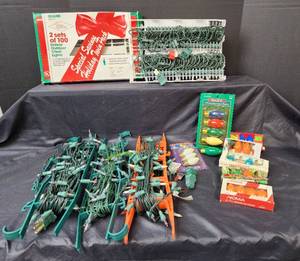 lot 311 image: IndoorOutdoor Christmas Lights