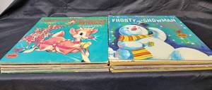 lot 353 image: Vintage Christmas Records