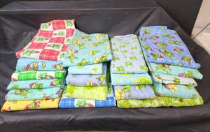 lot 366 image: Flannel Frog Material (New) Various Sizes