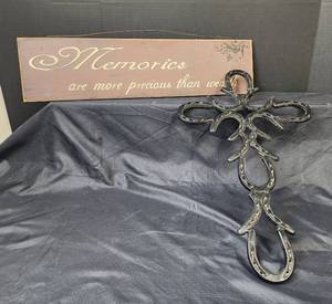 lot 377 image: Home Decor