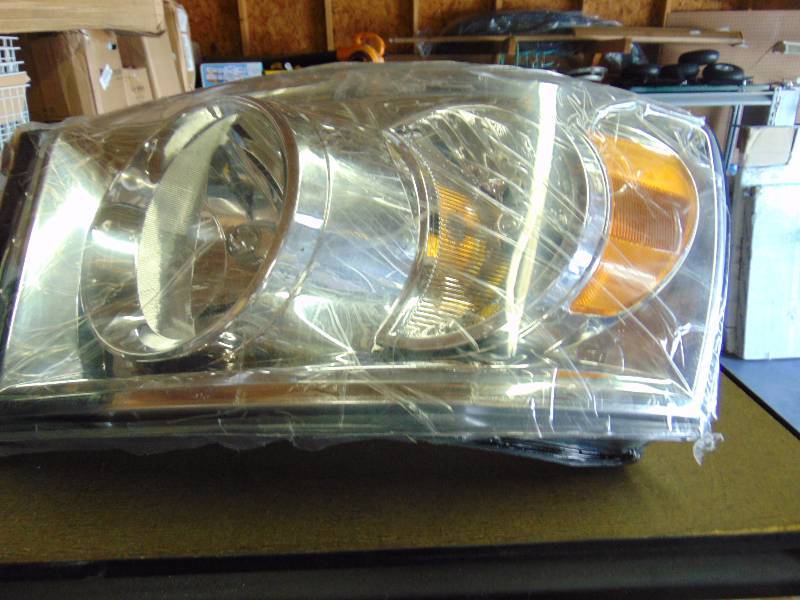 1) pair Qing Tian replacement head lights L SAE HR A217PP3
