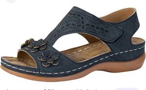 lot 777 image: Slippers with Arch Support Orthopedic Sandal with Arch Support Black Strappy Heels for Women