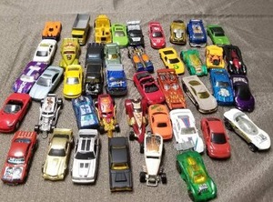 lot 40240 image: Lot of Toy Cars