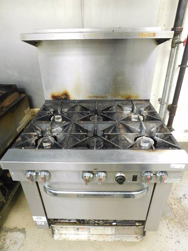 lot 263 image: Southbend 6 BurnerOven Combo