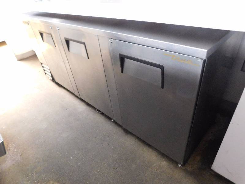 lot 271 image: True 90 Inch Stainless Steel Work Top Cooler