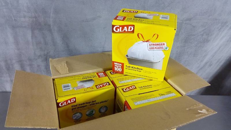 lot 4869 image: Case of 4 100ct Tall Kitchen Drawstring Bags, 24 X 27 38, 13gal, .95mil, White, 100Box CLO 78526 CLO78526CT pg.799