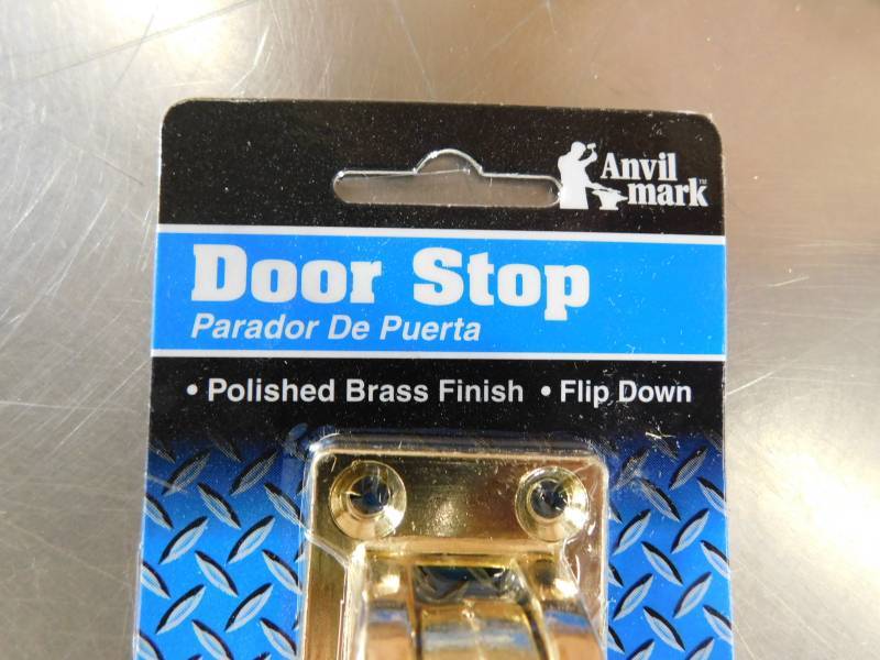 lot 5068 image: Large Lot of Anvil Mark Door Stops
