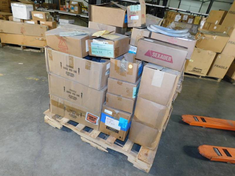 lot 5101 image: Very Large Lot of Misc Pumbing
