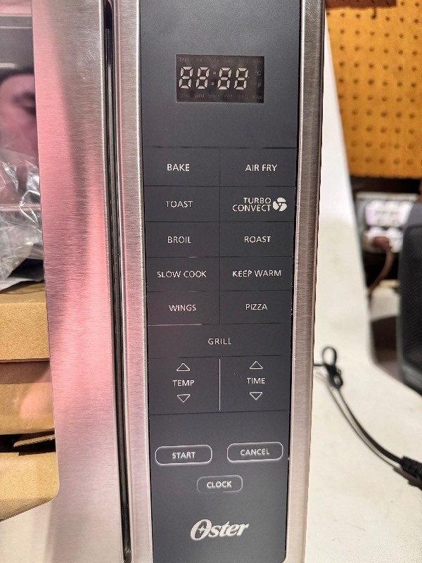 Gourmia french door xl digital air fryer oven - Matthews Auctioneers