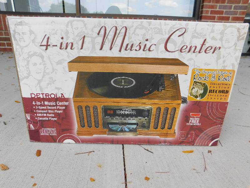 lot 8286 image: Detrola 4 in 1 Music Center NEW IN BOX