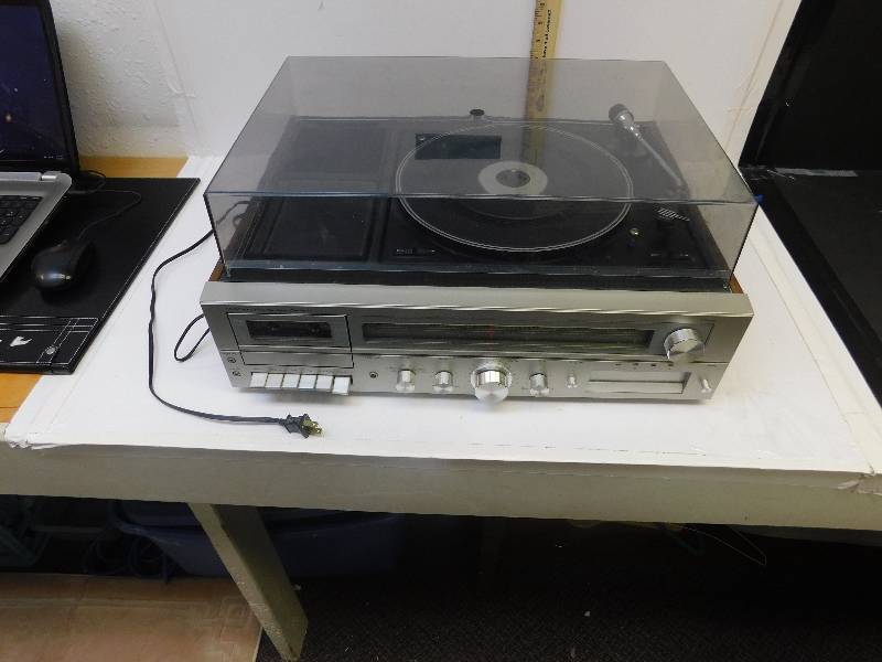 lot 8000 image: JC Penney AMFM Stereo  8 Track  Record Player.  Sweet Find  Works