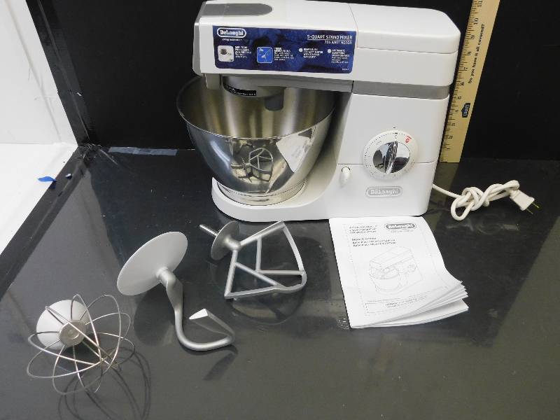 lot 8002 image: DeLonghi 5 Quart Stand Mixer w Bowls and Mixer Heads. Works