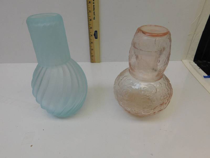 lot 8018 image: 2 Matching Lemonaid Bottles with Single Serve Matching Glass Cups.