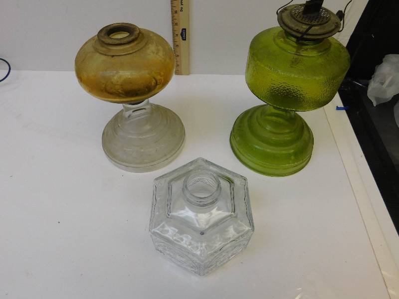 lot 8019 image: 3 Stand Alone oil Lanters. Antique and Vintage.