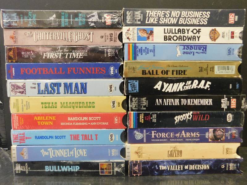 lot 8065 image: 20 Assorted VHS Movies. (Some May be New In Plastic)