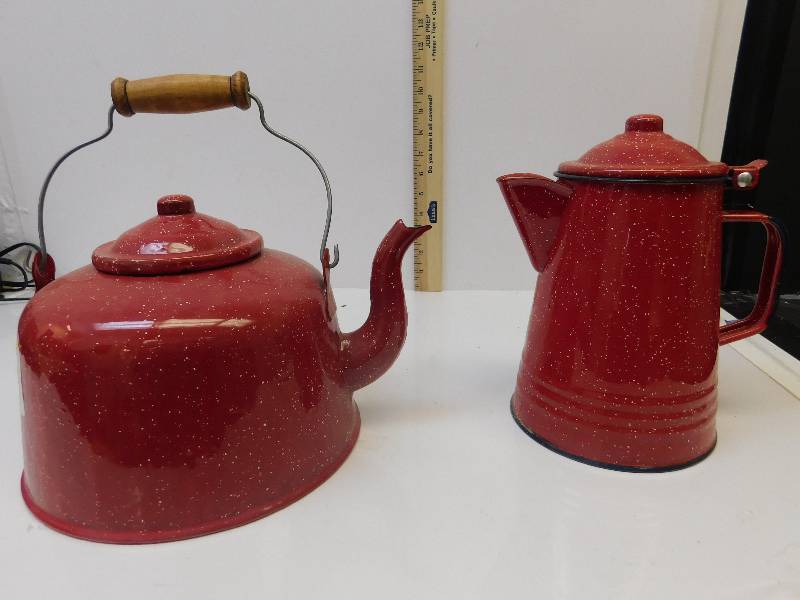 lot 8079 image: Replica Vintage Enamelware.  Handled and Lidded Teapot.  Coffee Brewer.