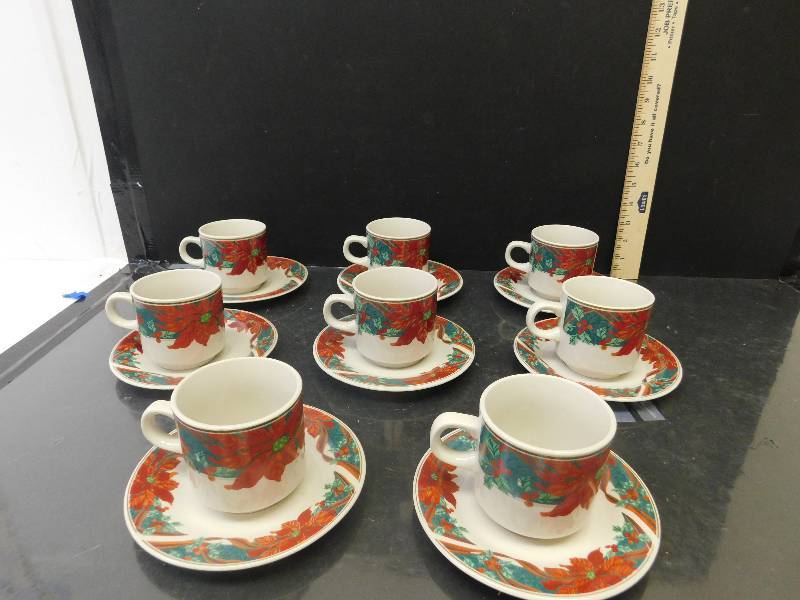 lot 8098 image: Gibson Brand China KitchenWare 8 Matching Cups w Saucers.