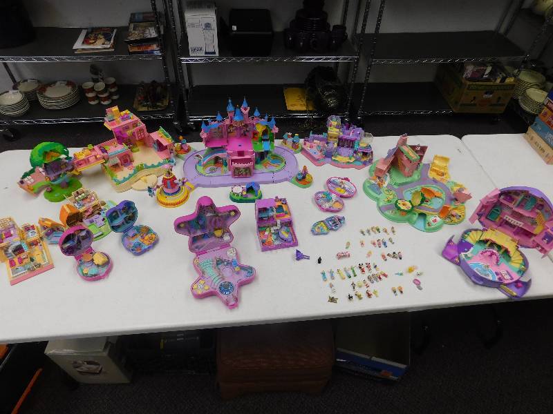 lot 8130 image: Massive Vintage Polly Pocket Collection. Disney Included. Houses, People, Animals.
