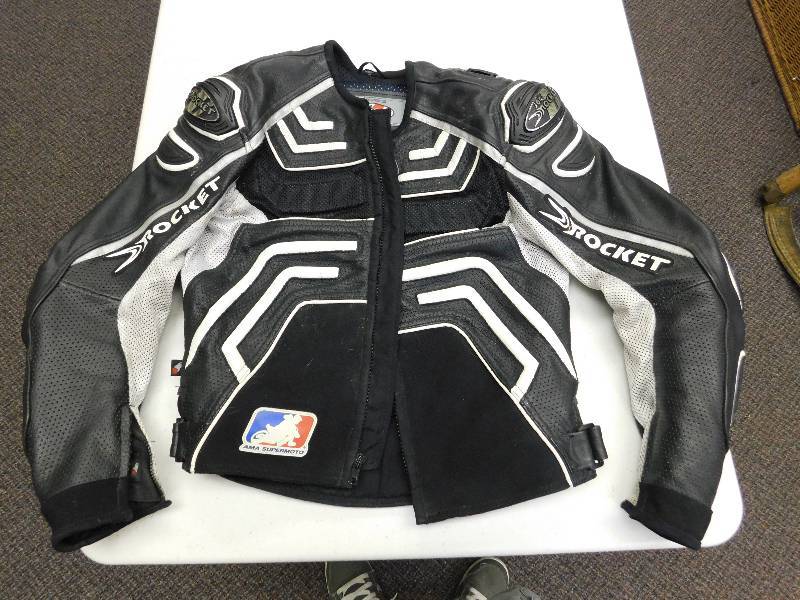 lot 8246 image: Joe Rocket Genuine Leather Motorcycle Jacket.
