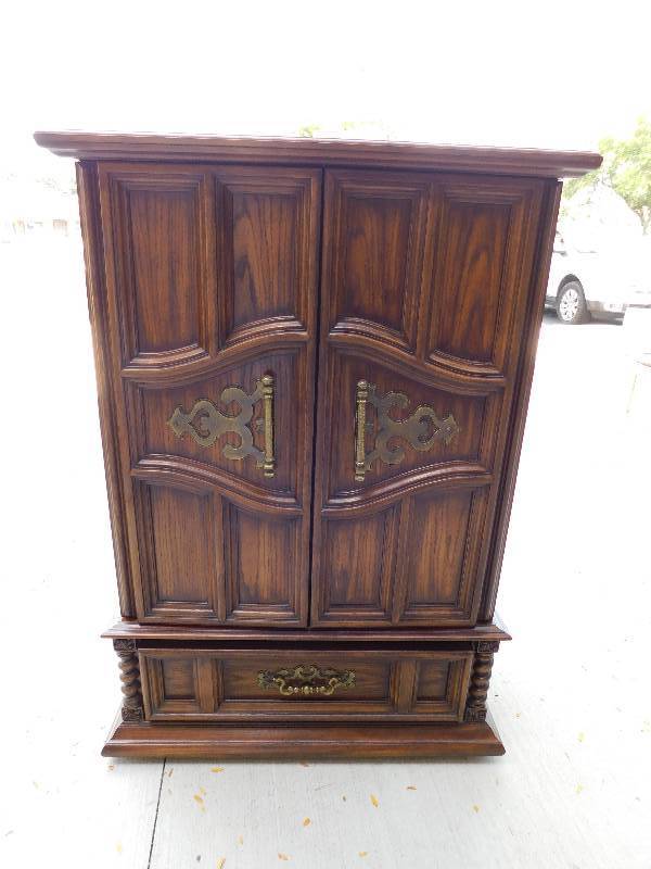 lot 8272 image: 57 T, 40 W, 20 D. Drawer and Cabinet Dresser w Tier Shelves.  Hardwood Quality.