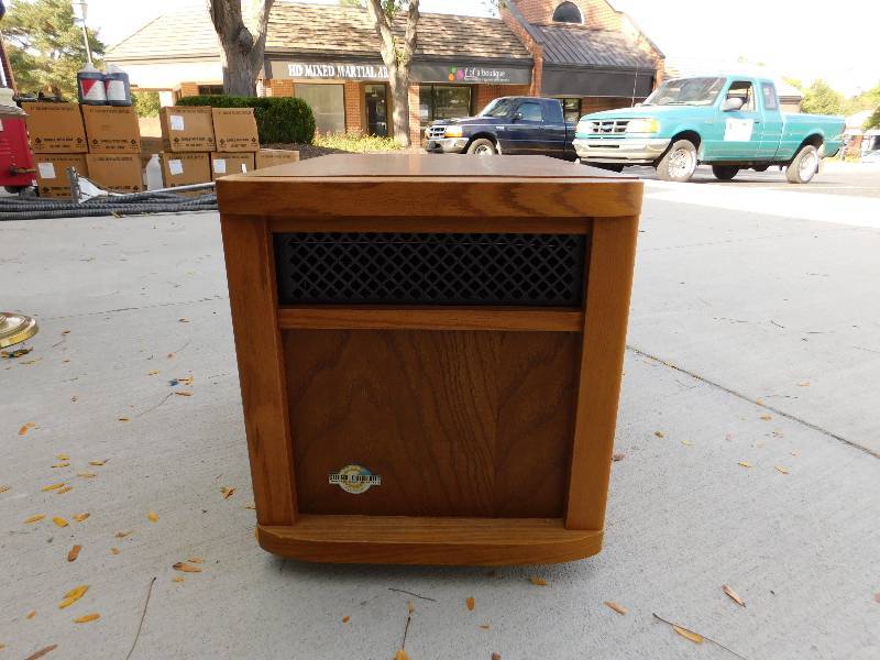 lot 8277 image: Sun Cloud Brand Solar Comfort Infrared Heater System.