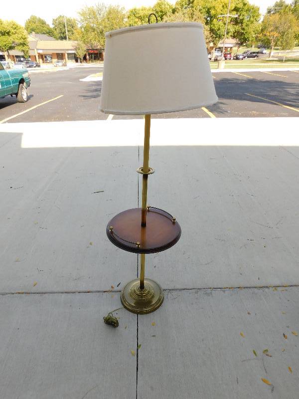 lot 8278 image: 60 Tall Floor Standliong Lamp w Round hardwood Shelf.