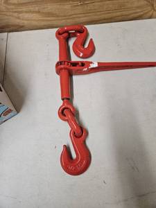 lot 418 image: WLL 13000 LBS MBS 46000lbs ratchet chain binder 12 and 58 chain