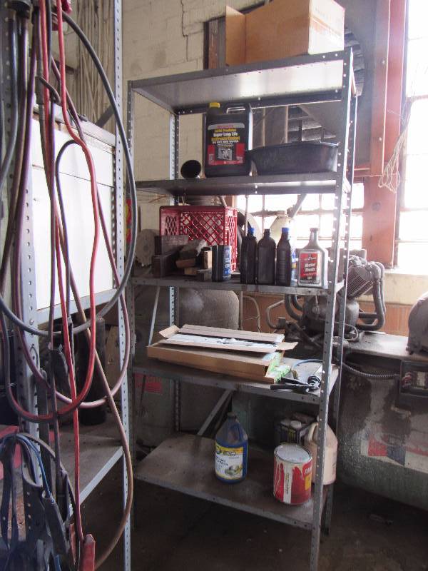lot 4637 image: Lot of Racking And Automotive Equipment