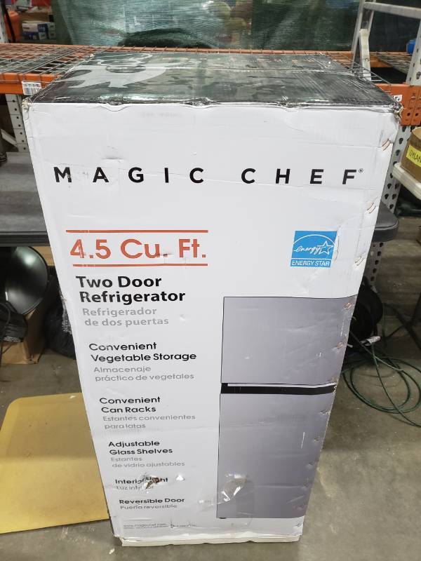 Magic Chef 18.5 in. W, 4.5 cu. ft. 2-Door Mini Refrigerator, with