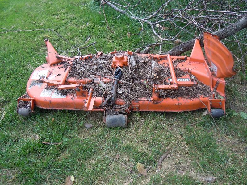 lot 561 image: Kubota Mower Deck