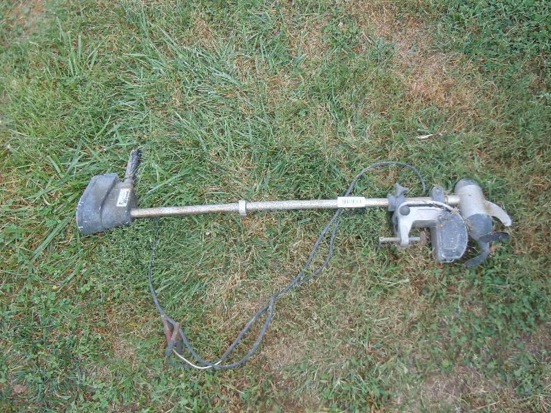 lot 571 image: Weedeater