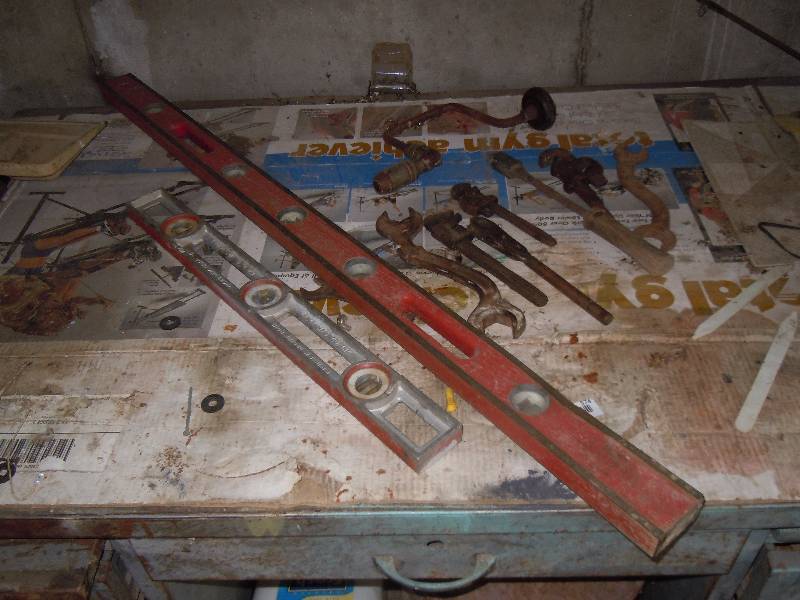 lot 574 image: Lot of Random Tools
