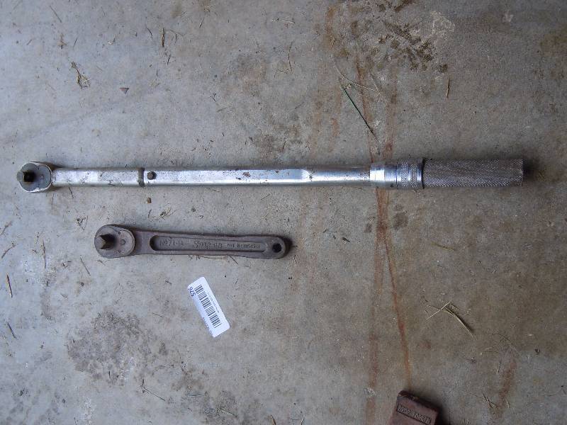 lot 576 image: Tool Pair one Snap On