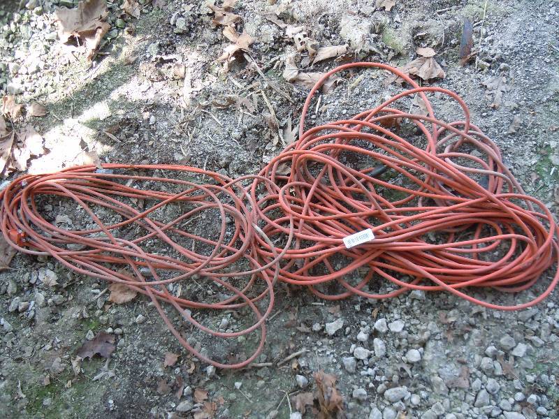 lot 687 image: Lot of Extension Cords
